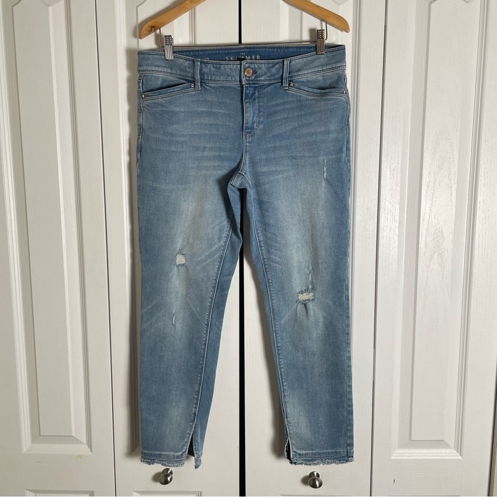 White House Black Market Skimmer Jeans Women’s 10 Split Hem Fringe Distressed